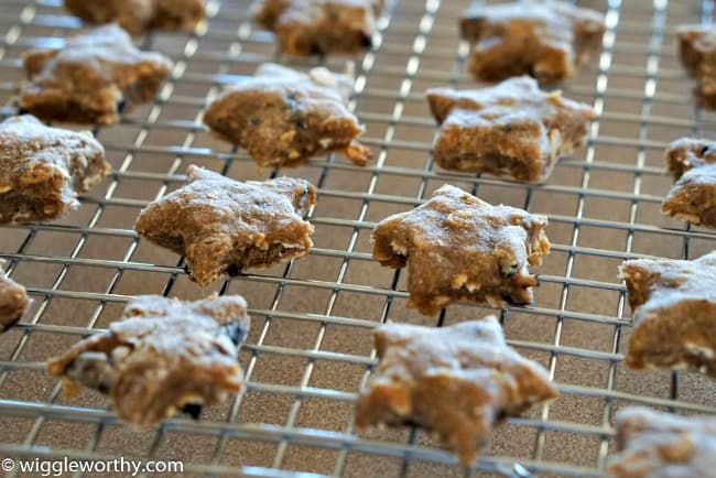 how do you keep homemade dog treats fresh